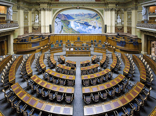 Blick in den Nationalratssaal: Statt 26 sind bei den Wahlen vom 18.Oktober nur noch 25 Berner Sitze zu vergeben.